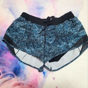 Lululemon hotty hot short 2.5